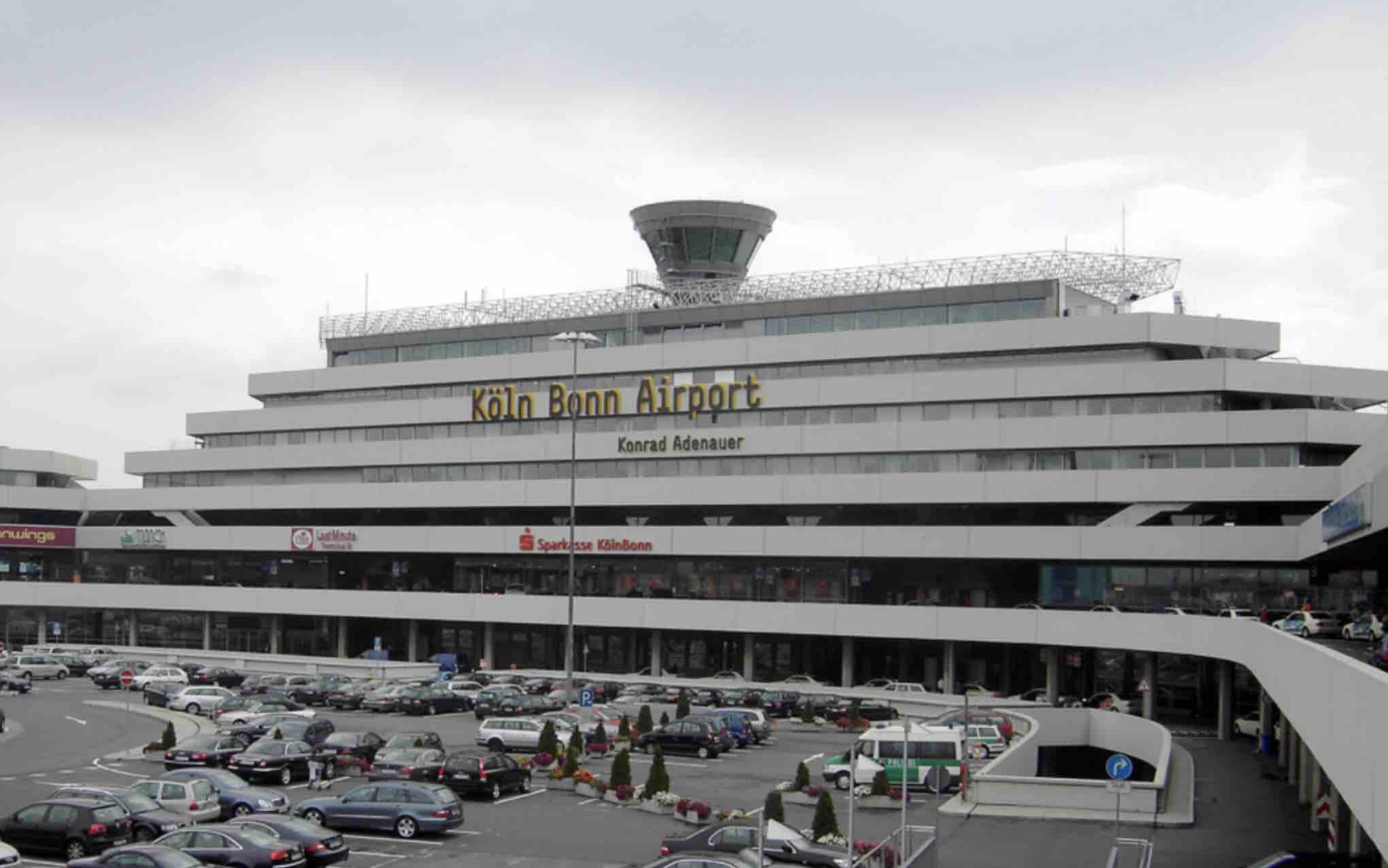 Taxi van Den Haag naar Keulen Airport