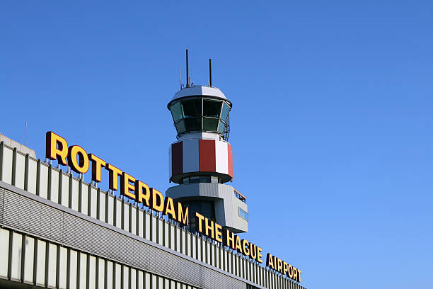 Taxi van Den Haag naar Rotterdam The Hague Airport